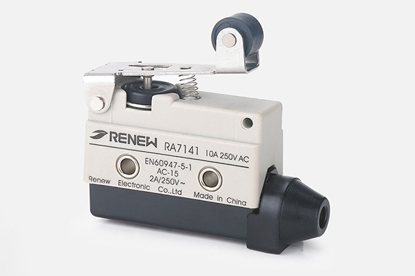 {RL7141滾輪短杠桿型限位開關 width=